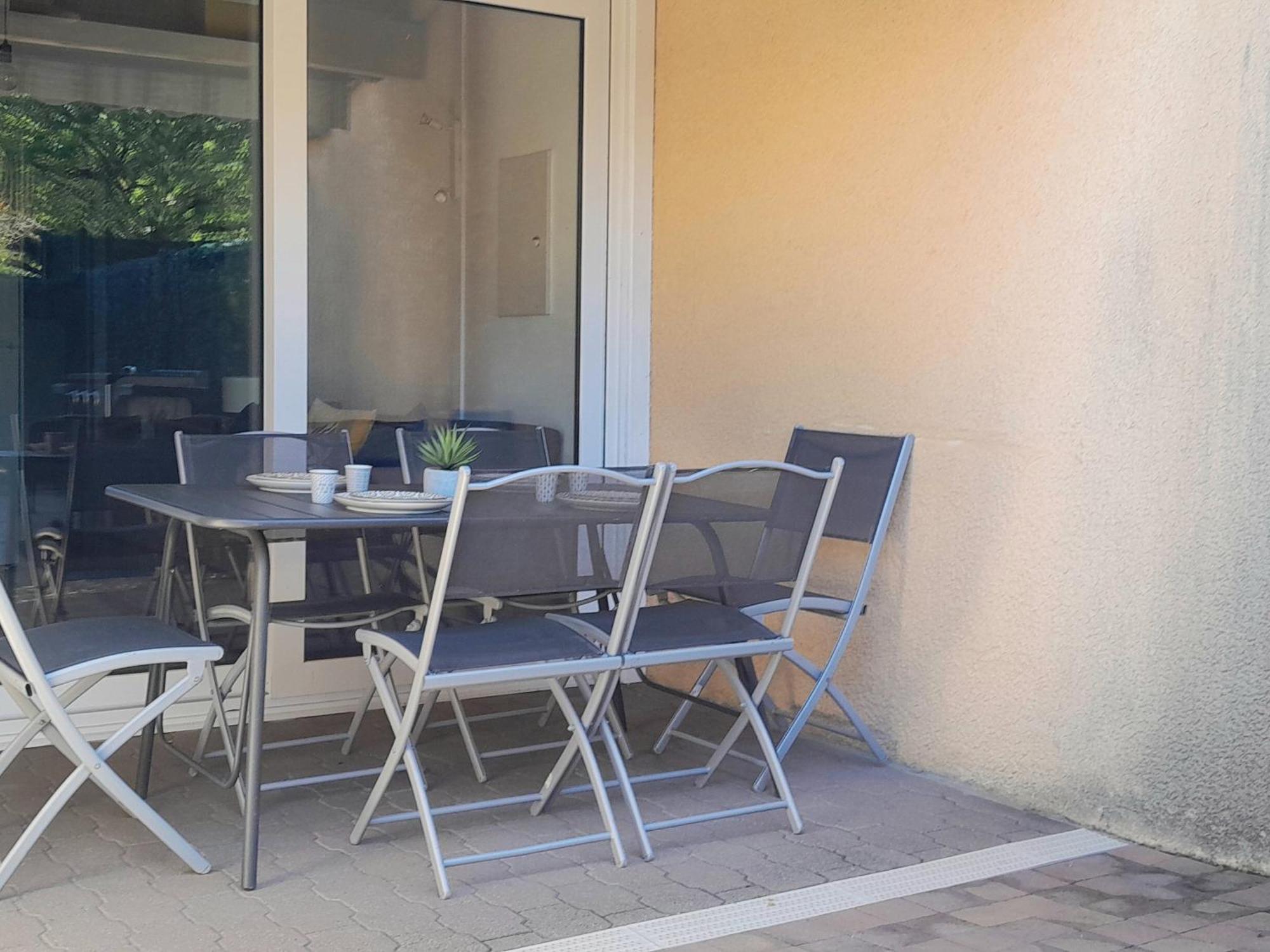 קפברטון Charmante Villa Patio Avec Terrasse : Proche Plages Et Centre, Ideale Pour 4 Personnes - Fr-1-239-789 מראה חיצוני תמונה