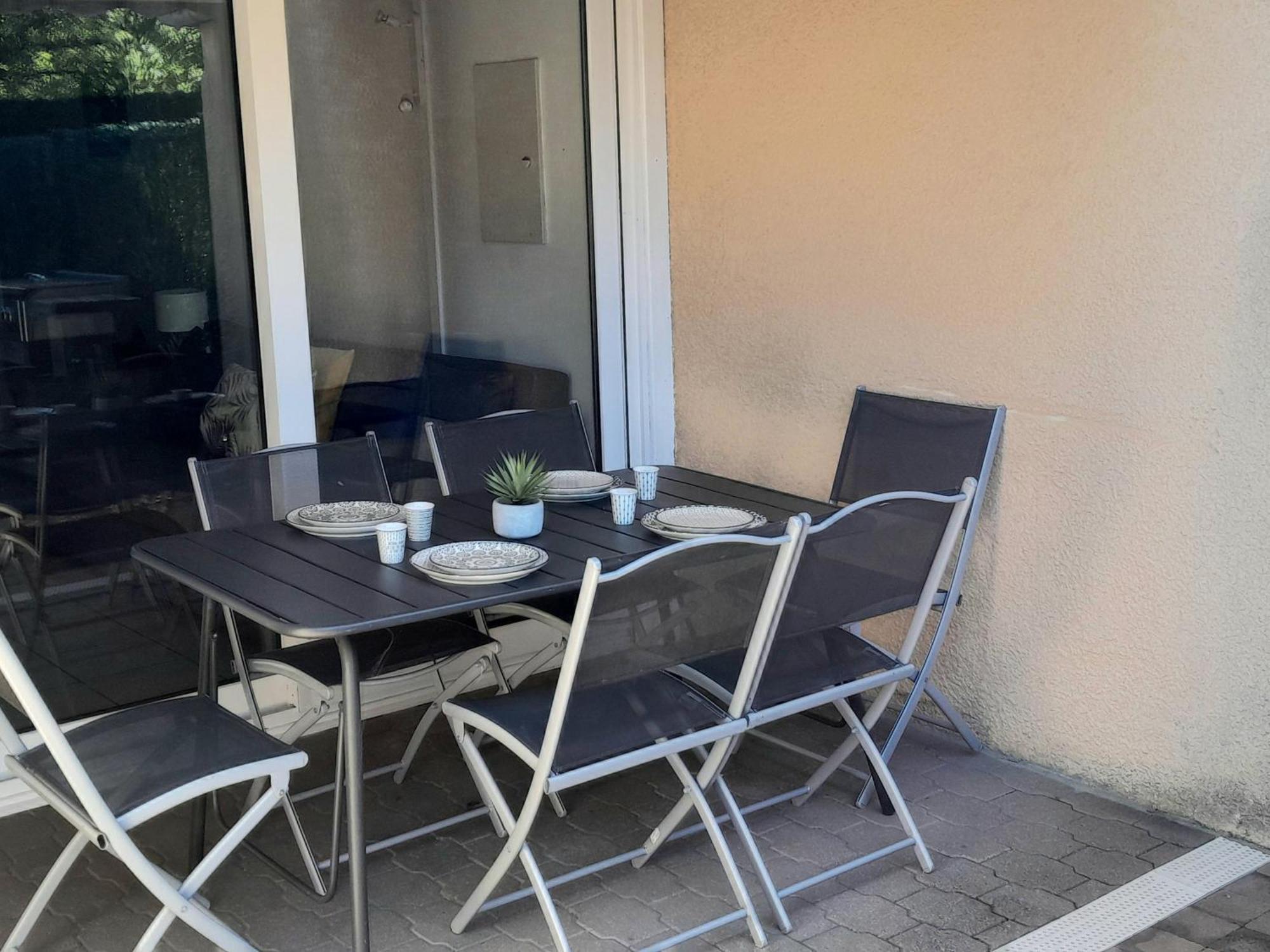 קפברטון Charmante Villa Patio Avec Terrasse : Proche Plages Et Centre, Ideale Pour 4 Personnes - Fr-1-239-789 מראה חיצוני תמונה